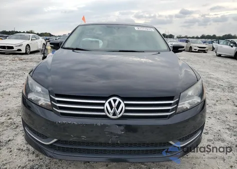 2015 Volkswagen Passat Se z USA, uszkodzony, nr VIN 1VWBS7A3XFC056388